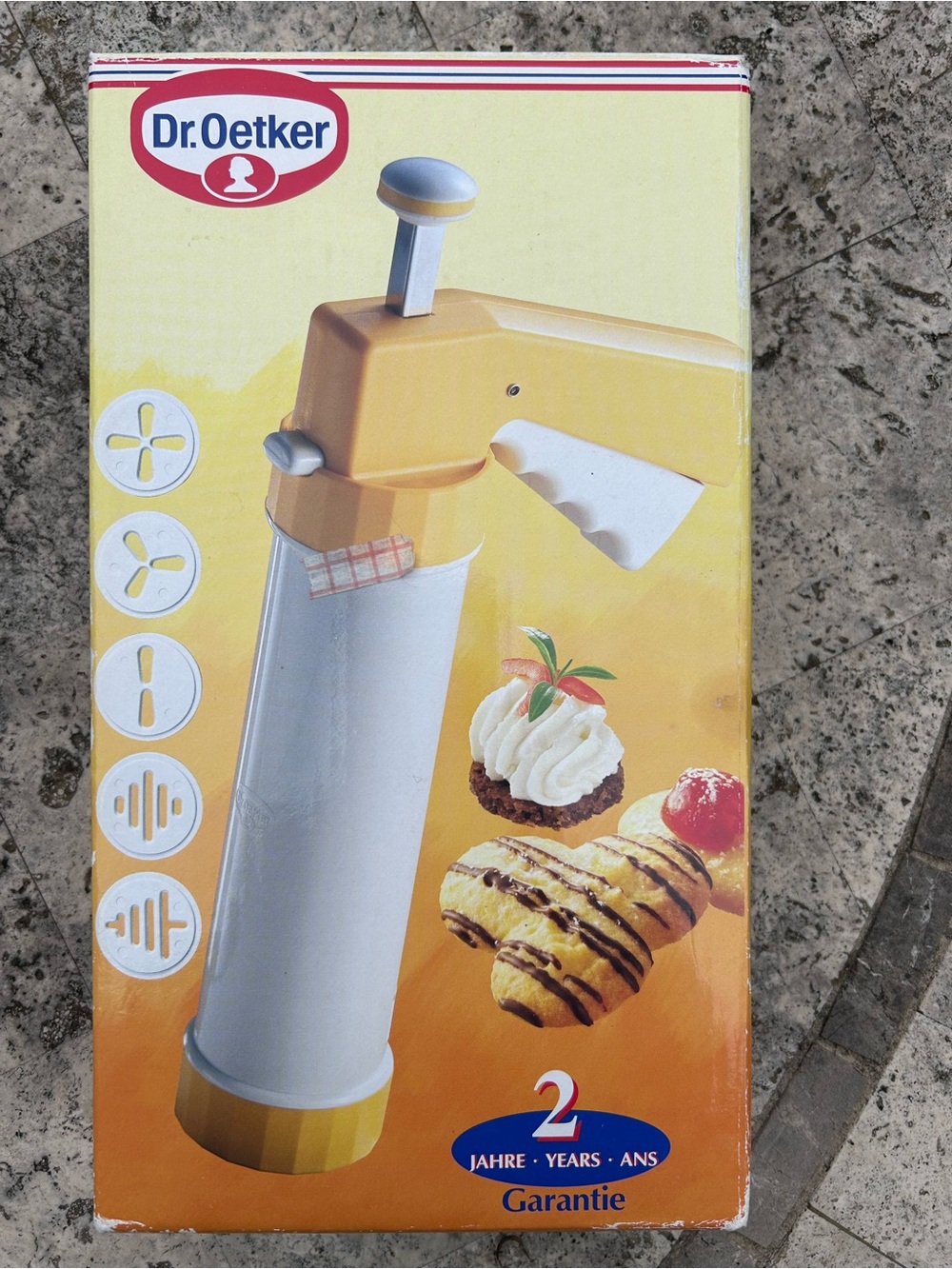 Dr. Oetker Cookie/Biscuit Press with Accessories. From Europe.